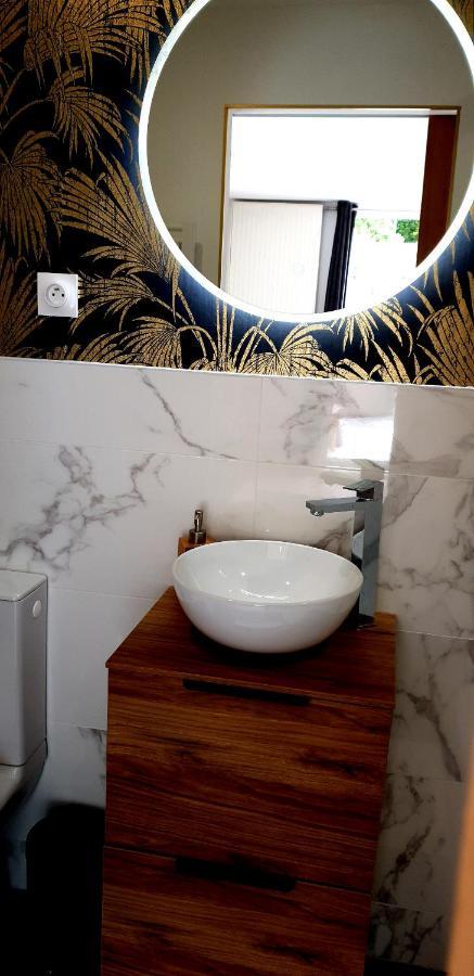 Le Huis Clos Amboise Ngoại thất bức ảnh